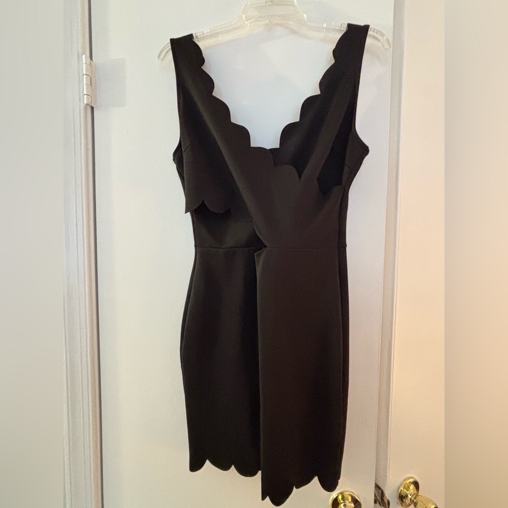 Elegant Black Scalloped Dress